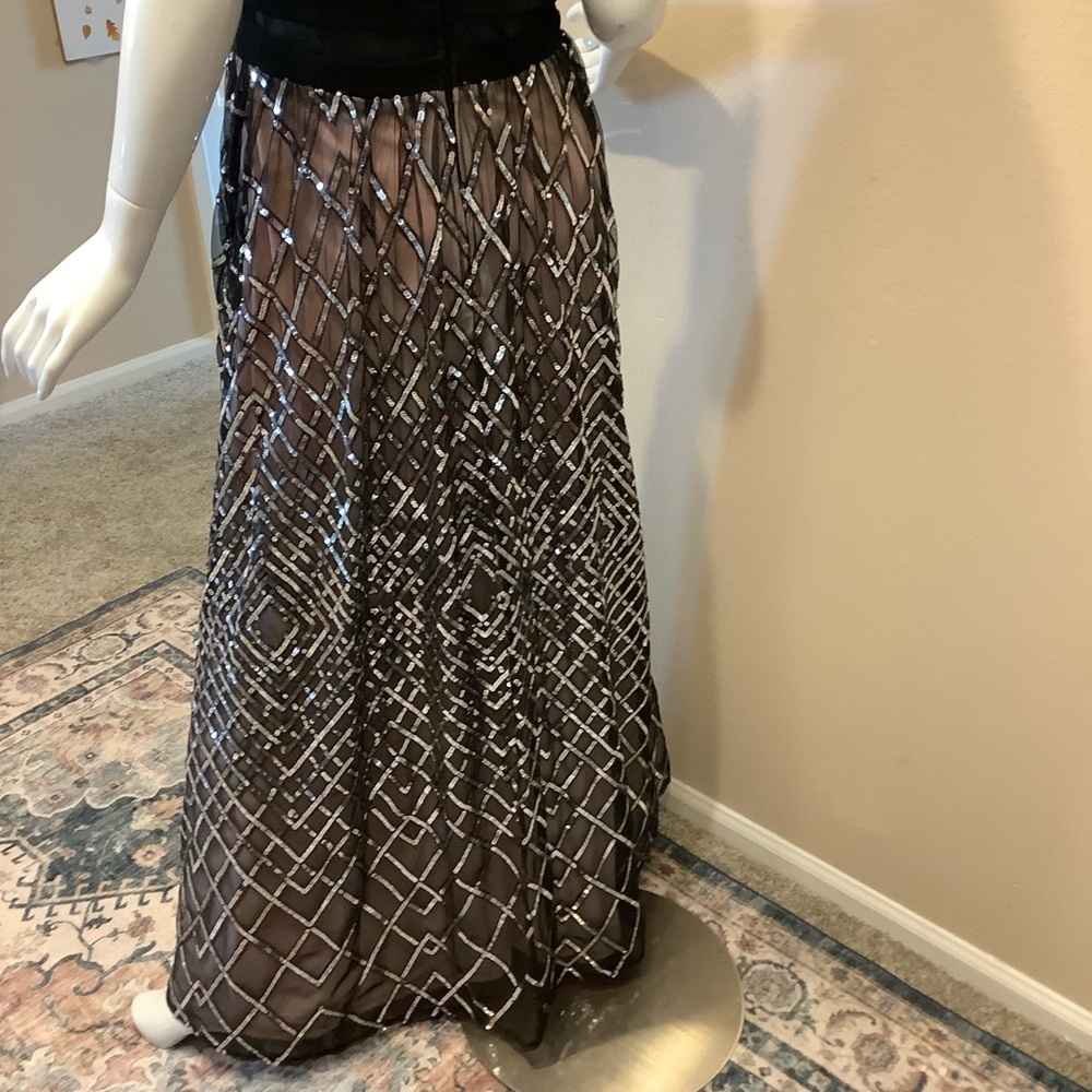 TLC Say Yes to the Prom Elegant Black and Silver Women's Maxi Dress - Picture 6 of 13